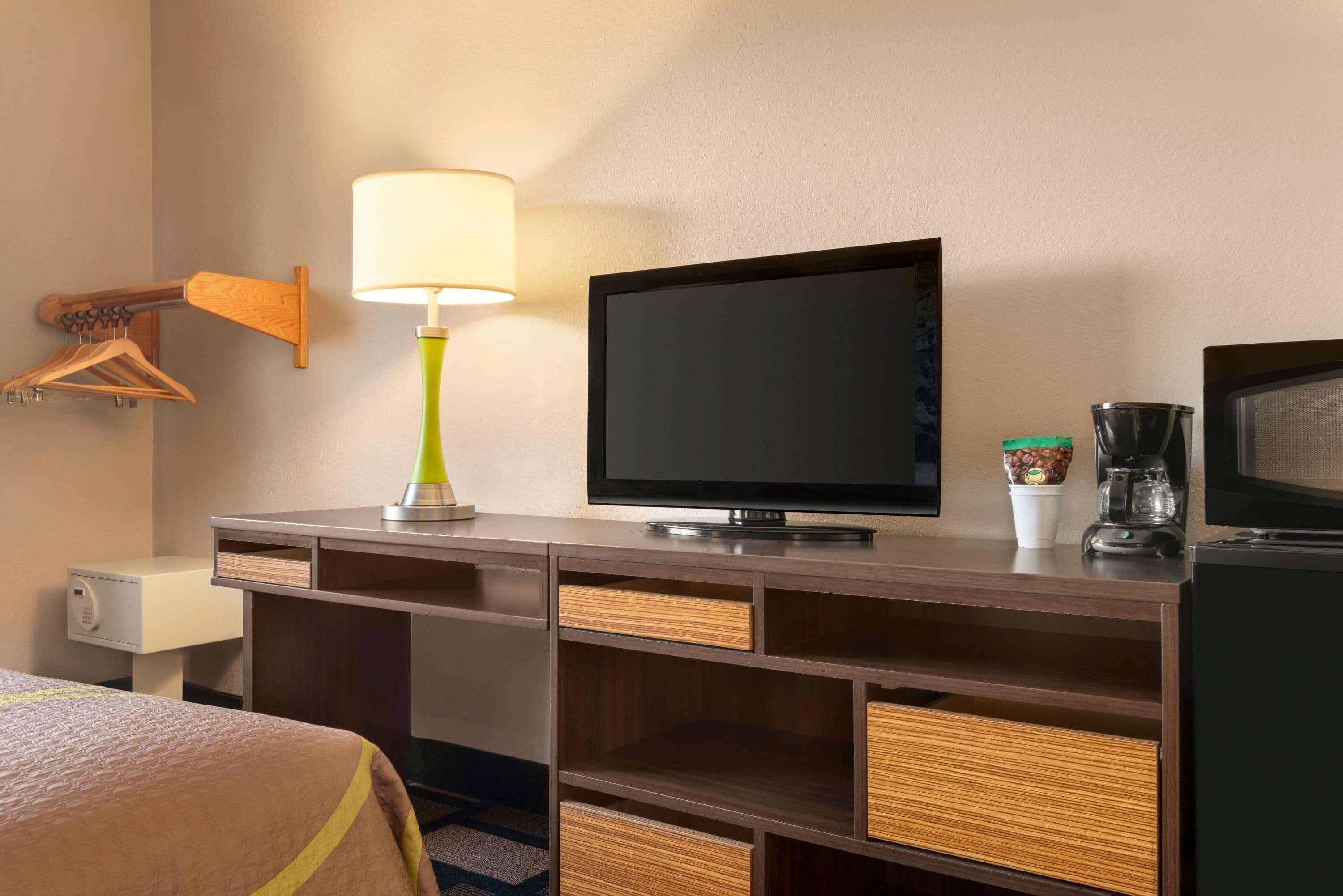 Super 8 By Wyndham Akron S/Green/Uniontown Oh Экстерьер фото