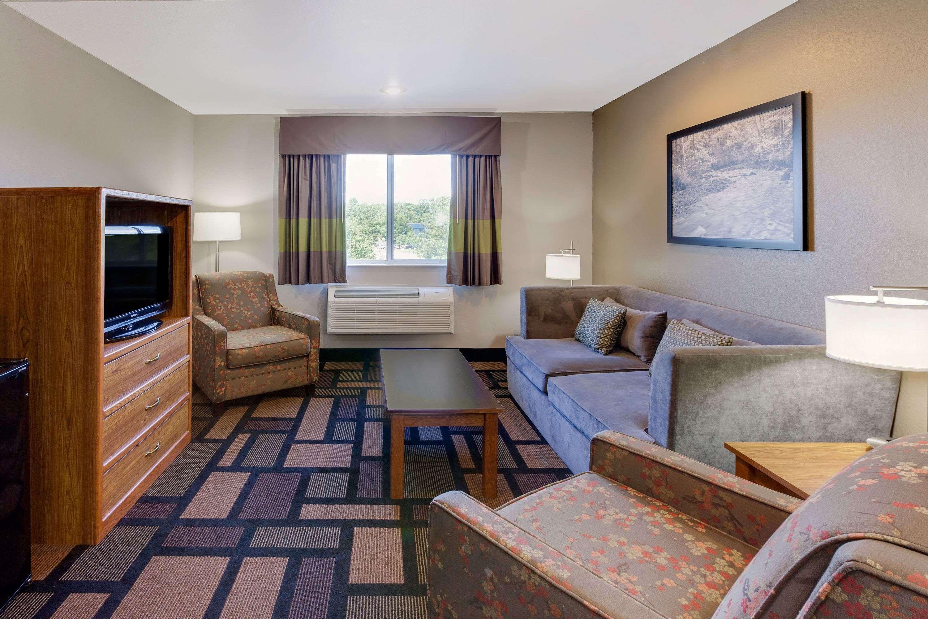Super 8 By Wyndham Akron S/Green/Uniontown Oh Экстерьер фото